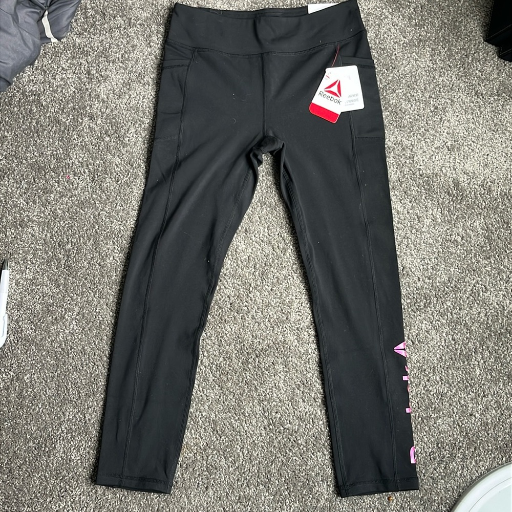 Reebok Black legging with pockets  YL 10/12